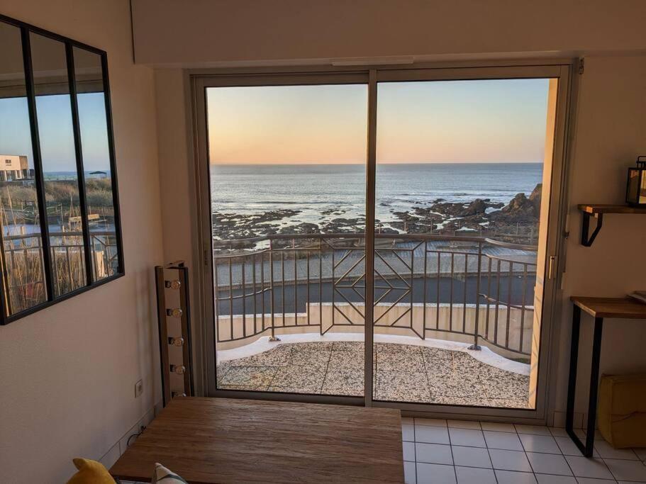 St Gilles Appartement Face Mer Сент-Илер-де-Рье Экстерьер фото