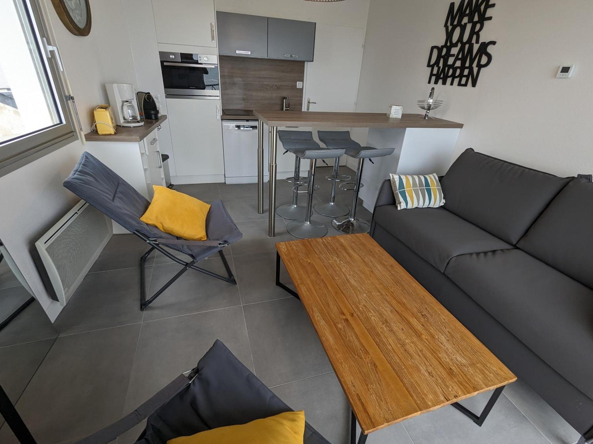 St Gilles Appartement Face Mer Сент-Илер-де-Рье Экстерьер фото